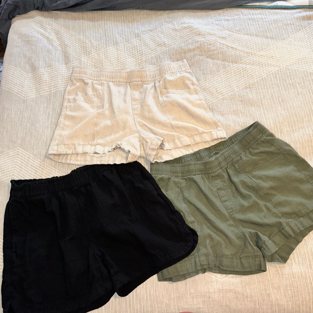 Old navy shorts bundle size large